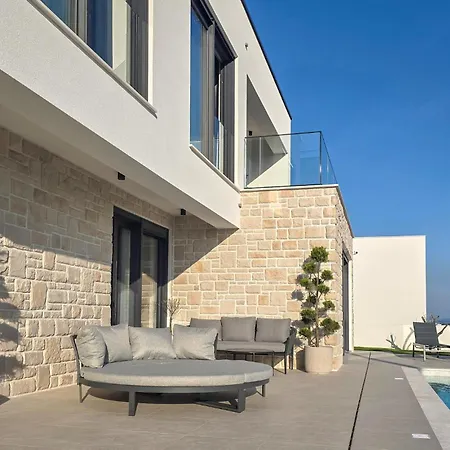 Stunning In Seget Donji * Trogir